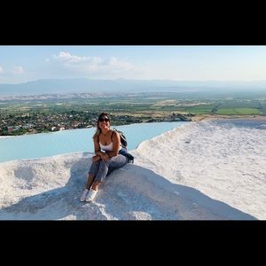 Meet your Posher, Alexandra